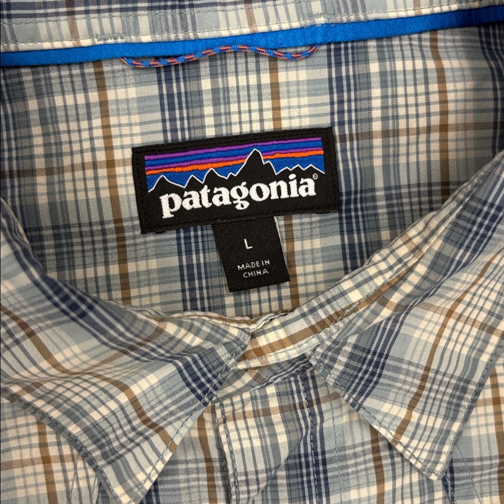 Patagonia Patterned Athletic Button Down Shirt - image 3